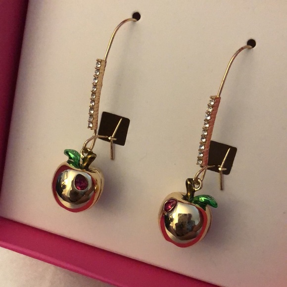 Betsey Johnson Gold Tone Apple Drop Earrings Crystal Accents NIB - Picture 4 of 11